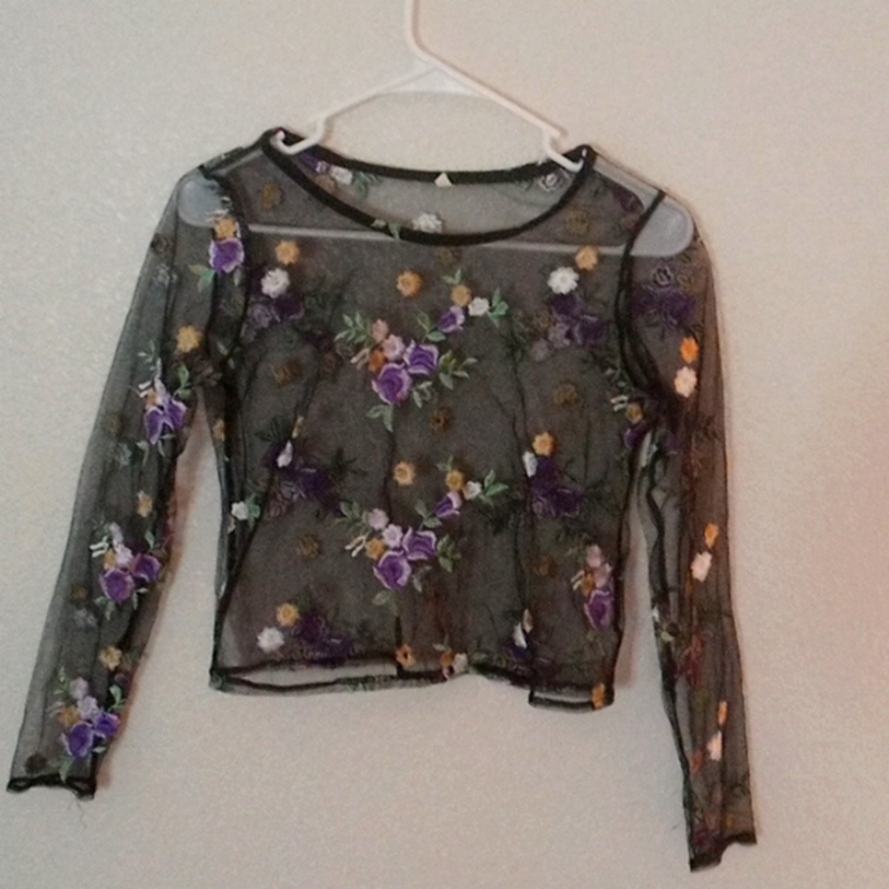 Mesh shirt with flowers- small